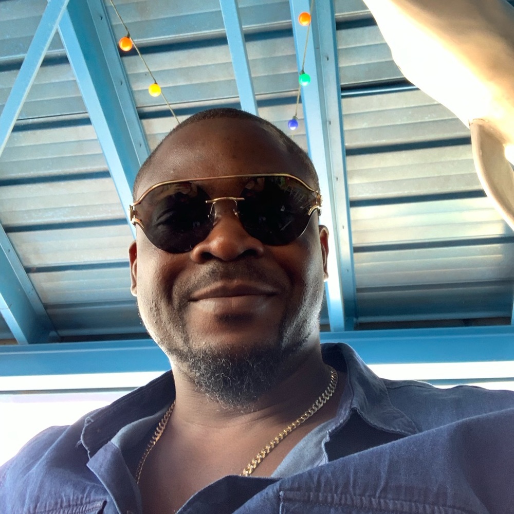 Meet your Posher, Abayomi